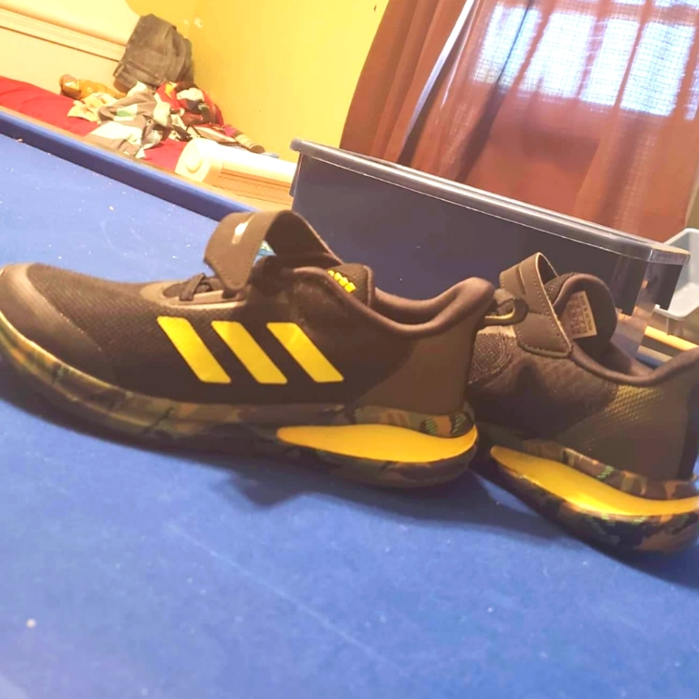 Boys Adidas Fortarun sneakers